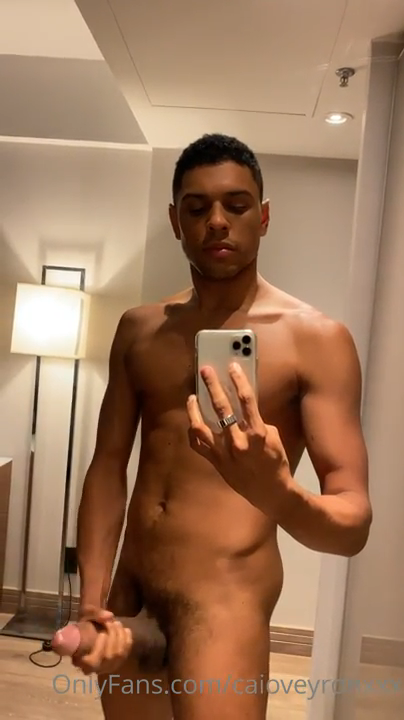 Caio Veyron – Monster Cock Solo Stroke Session 7